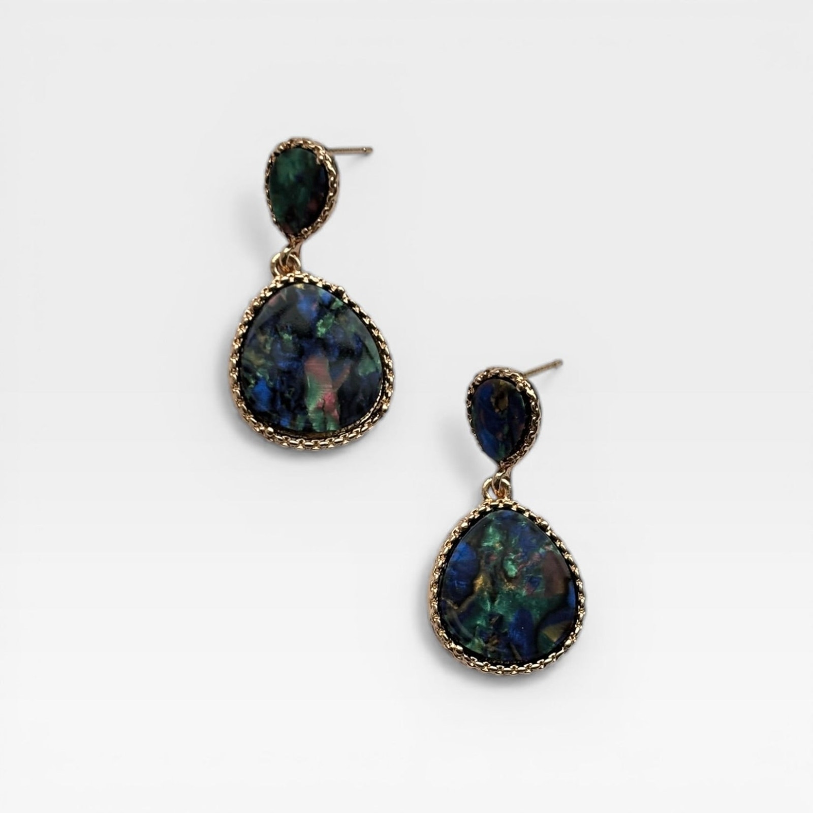 Water Droplets Gem Earrings 20$